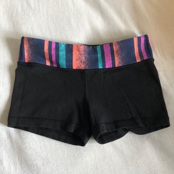 colourful striped ivivva tank top and shorts set - Picture 3 of 4